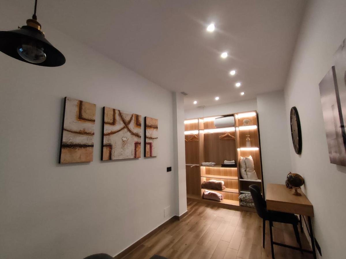 Budha Luxury Apartment Centro Historico De Malaga Bagian luar foto