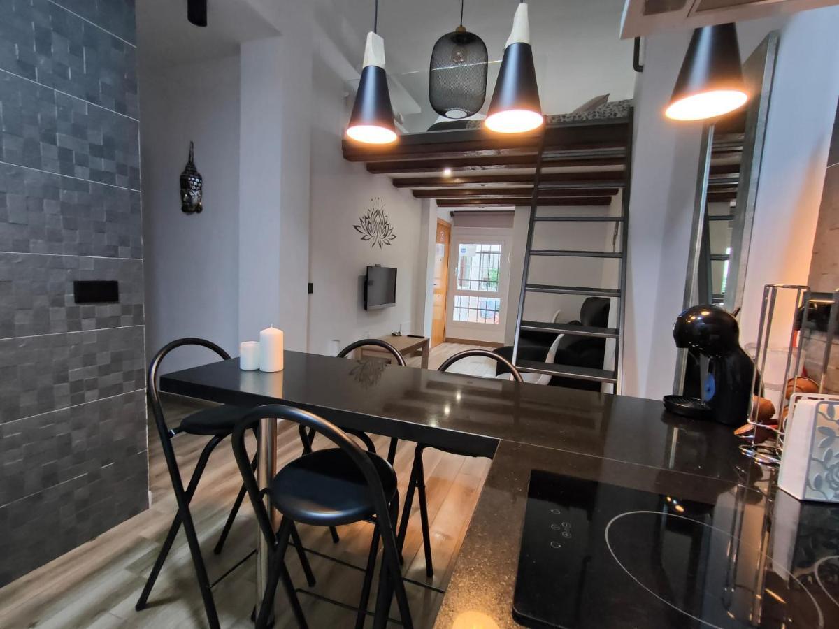 Budha Luxury Apartment Centro Historico De Malaga Bagian luar foto